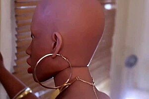 No hair but a thick delicious booty instead and wide hips