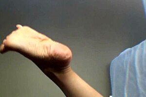 jade vixen, wanna see me peel off black hose?