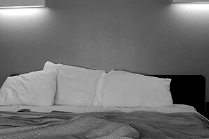 Hot Milf Syren De Mer Bangs Hung Brad Newman in Hotel Room.