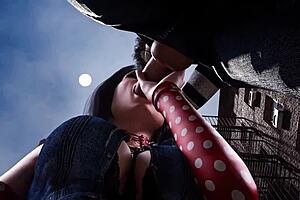 Want to see the anal threesome in fashion business?