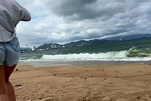 slutty cute girl seduced stranger at the resort while her bf was at home 😍