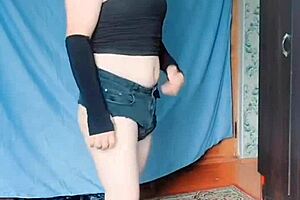 Big Butt Sissy Crossdresser in Sexy Underpants