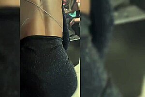 conheci novinho na tabacaria que me fodeu na rua e no carro enquanto corno dirigia.