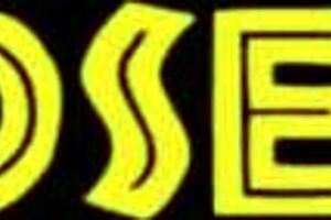 Teen twerks naked on beach with big ass 😍