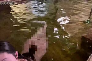 Is my wet hair sexy?