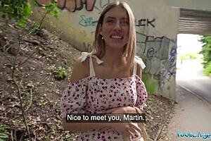 hot babe with cute ass fucks outdoors in public place 😍