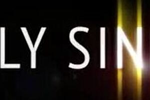 Showstopper Chick's Pussy Pounded in Spread Eagle, Huge Facial