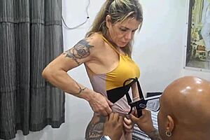 personal safado banging the gym lady hard after workout. can't believe it happened! 😲