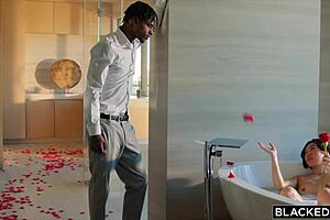 blacked dreamgirl gf kimmy subtly does the splits on her boyfriend's big black cock