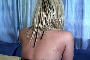 Ever Seen a Young Blonde's Phat Buttocks That Her Step Dad Craves?