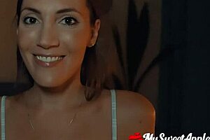 Tinder Date Removes Condom And Gets An Accidental Creampie With Tall Brunette Bodybuilder On Bed