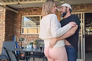 mutual masturbation with the neighbor's wife turns into an outdoor creampie