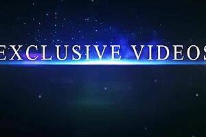 gorgeous 18 year old masturbates in shower!