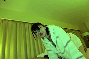 ハメ撮り s県立② 圧倒的美女国民的アイドルフェイスの自分の娘と同じ年の現役jkをハメ撮り おじさんが好きすぎて生ちんこ挿入からの中出し2連発