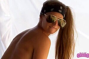 Hell Yeah, Rock Fest Flashers Get Sexy and Wild Daytime!