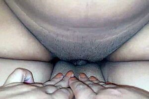 Amateurs Engage in Close-Up Scissoring and Tribbing with Clit Rubbing