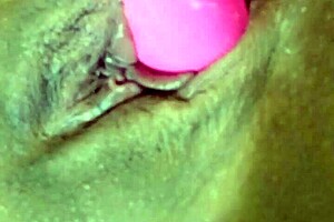 gordinha getting off with her lovense toy, part 1 of 4... so hot! 🔥