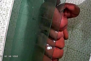 hidden camera caught naughty chubby stepmom taking vanho 😏