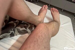 big ass amateur gets fucked doggystyle in the morning sex tape