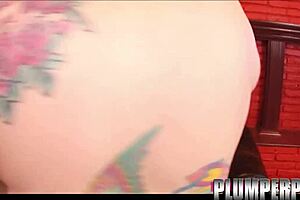 Heather Jana says, 'Fuck my huge ass, muscle man!'