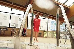 is avenna spreading her sexy ass underwater while bathing nude in the pool?