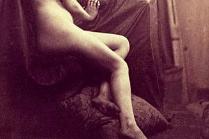 BAKER SPREADS HAIRY BEAVER WIDE