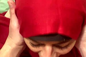 Mia Niqab exclaims, this is my first facial blowjob!