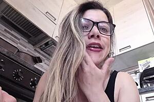 Gostosa Gosta De Faxina Mas Sem Calcinha 😈