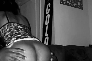 amateur couple riding for a creamy creampie