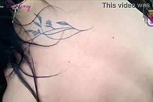 Quase que o corno do meu marido policial vê eu dando no carro pra um pau gigantesco, ops!