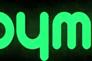 Solo Gal Puts Vibrator To Work!