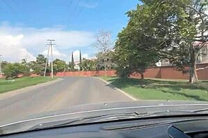 How to Hook Up with a Sexy Young Cyclist in Colombia on Public Streets