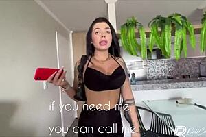 Hot brunette seduced the painter and fucked in the apartment living room 😏