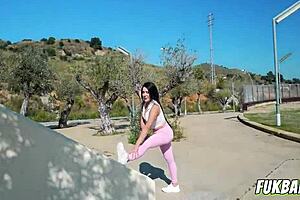 Chubby brunette lola bratz titty fucks huge tits in public outdoor spot