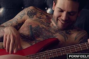 Pornfidelity Riley Nixon WORSHIPS COCK and GETS COVERED in CUM