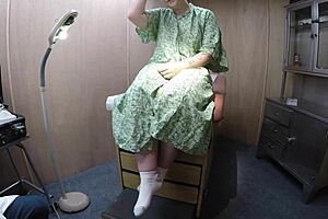 Violet Coxxx, get that MEDICAL CLIT PUMP from the doctor now! Wild action!