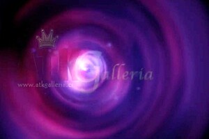 Violet Rain Is So Hot Fingering Herself