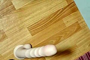 Do you want to play with Elza Kom's big cock?