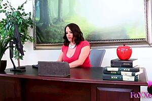 jenna foxx stars in mature bisexual video