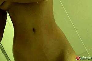 i love how my thai cutie kitty gets fingered so good