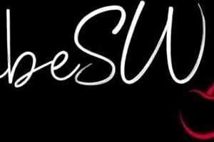 Unexpected doggystyle surprise in cosplay