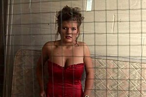 Levei Essa Branquinha Para A Mata E Fiz Ela Pagar Um Boquete Guloso Até Tirar Leitinho Da Piroca