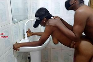 Hot ebony babe slams tight black pussy in homemade clip