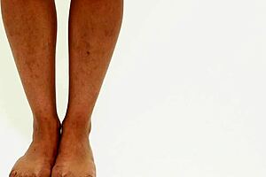 exploring khalifa's vintage ebony ass in retro teen scene