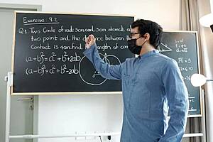 Amateur homemade anal leaves her feeling intense pleasure