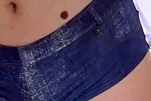 I'm the fetish mistress elza koms with big pussy lips