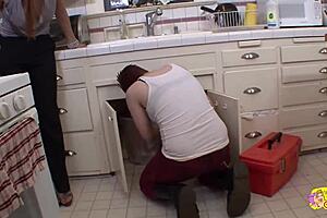 ryan keely is cheating on her husband with that hot redhead plumber lily cade?