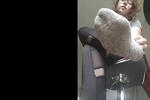 Foot Fetish Femdom Dominates with Humiliating Toe Play