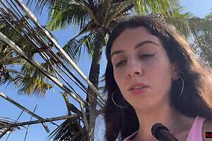 Young Amateur Babe's Crazy Outdoor Cumwalk