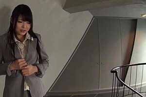 Man, this Japanese blackmail in a closed room got wild!